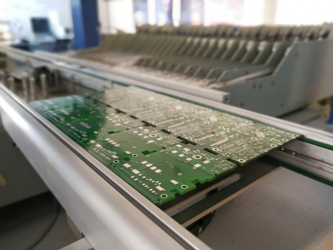 montagem de placas de circuito impresso